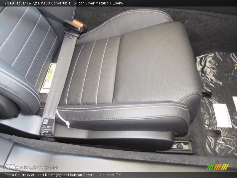 Silicon Silver Metallic / Ebony 2019 Jaguar F-Type P300 Convertible
