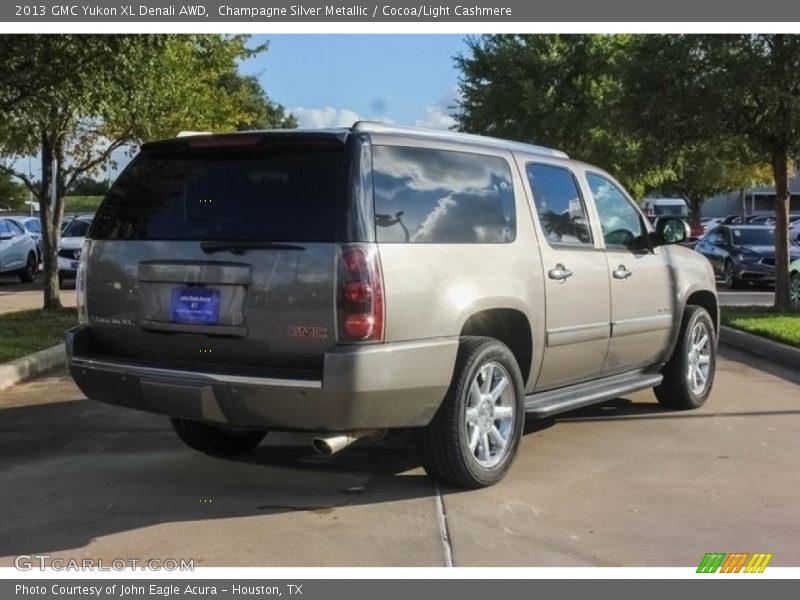 Champagne Silver Metallic / Cocoa/Light Cashmere 2013 GMC Yukon XL Denali AWD