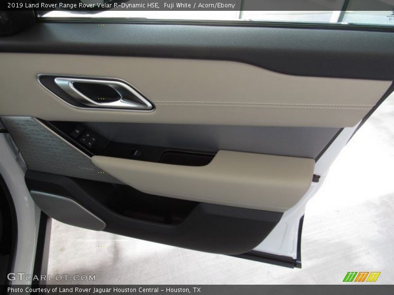 Door Panel of 2019 Range Rover Velar R-Dynamic HSE