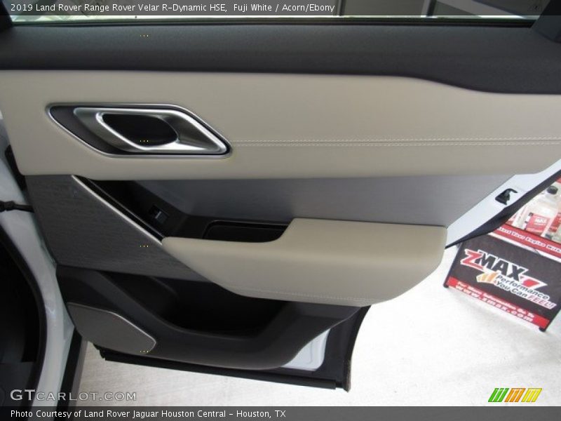 Door Panel of 2019 Range Rover Velar R-Dynamic HSE