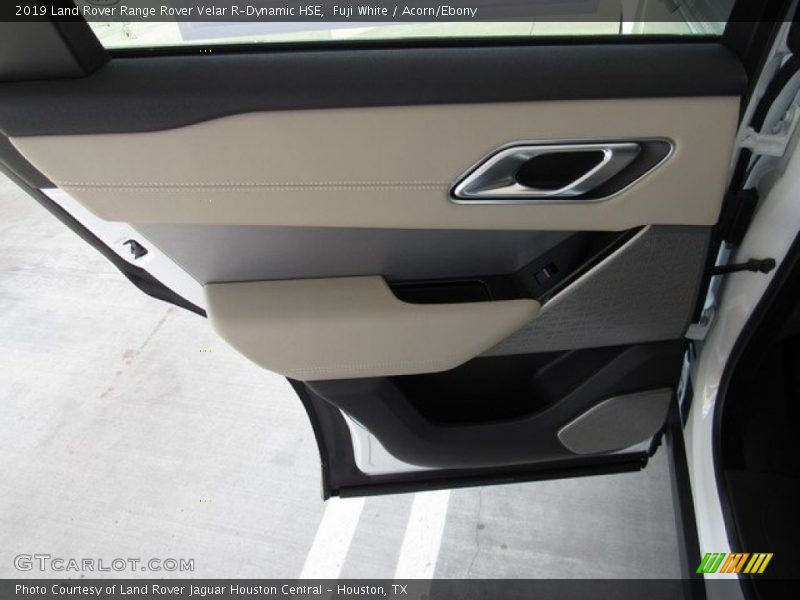 Door Panel of 2019 Range Rover Velar R-Dynamic HSE