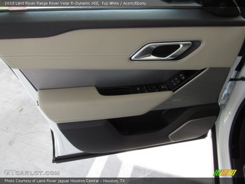 Door Panel of 2019 Range Rover Velar R-Dynamic HSE