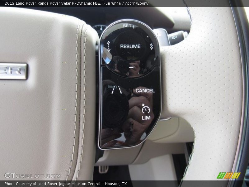  2019 Range Rover Velar R-Dynamic HSE Steering Wheel