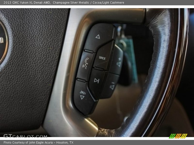 Champagne Silver Metallic / Cocoa/Light Cashmere 2013 GMC Yukon XL Denali AWD