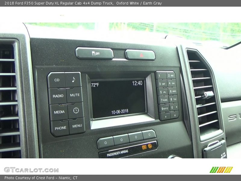 Oxford White / Earth Gray 2018 Ford F350 Super Duty XL Regular Cab 4x4 Dump Truck