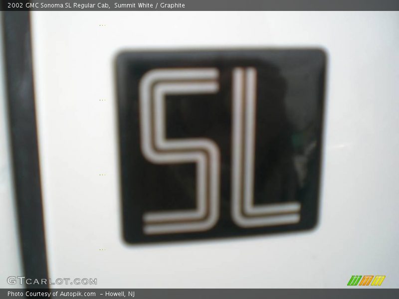 Summit White / Graphite 2002 GMC Sonoma SL Regular Cab