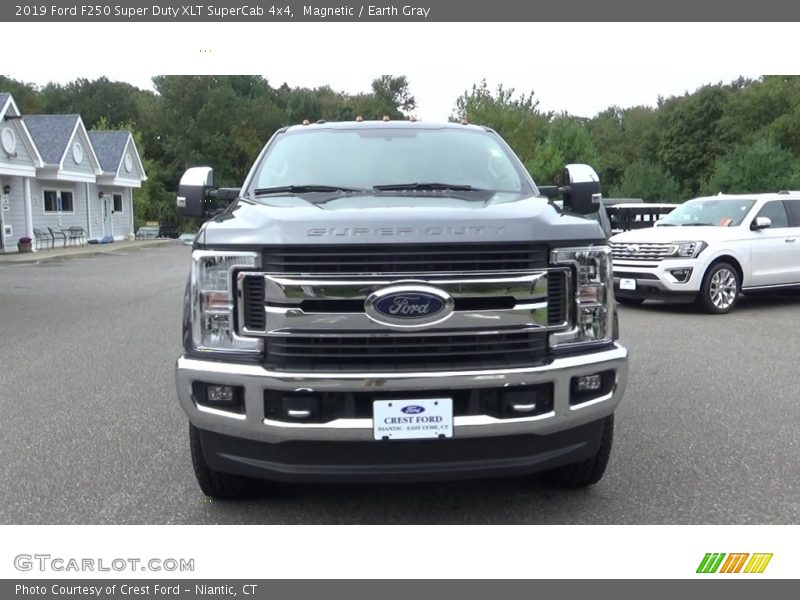 Magnetic / Earth Gray 2019 Ford F250 Super Duty XLT SuperCab 4x4
