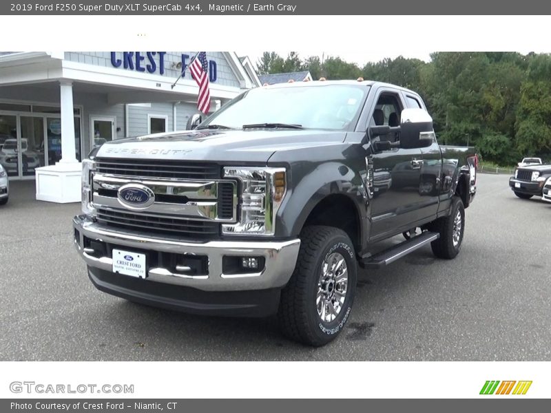 Magnetic / Earth Gray 2019 Ford F250 Super Duty XLT SuperCab 4x4