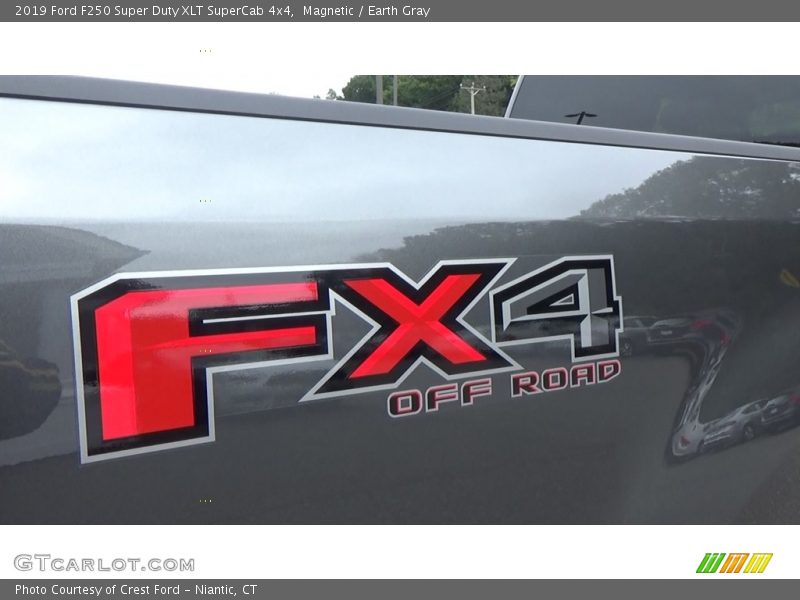 Magnetic / Earth Gray 2019 Ford F250 Super Duty XLT SuperCab 4x4