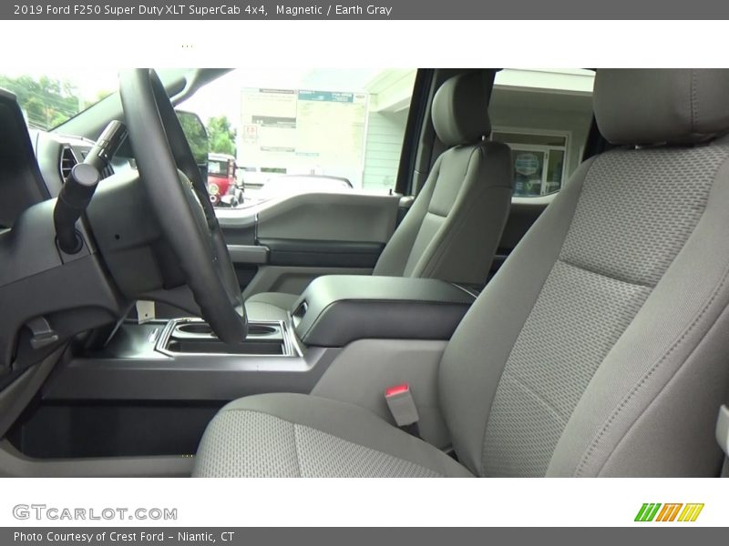 Magnetic / Earth Gray 2019 Ford F250 Super Duty XLT SuperCab 4x4