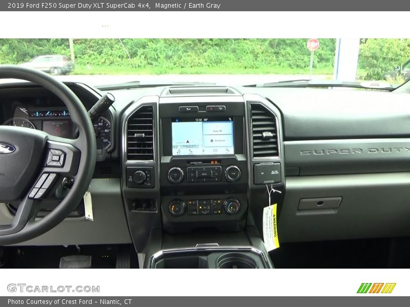 Magnetic / Earth Gray 2019 Ford F250 Super Duty XLT SuperCab 4x4