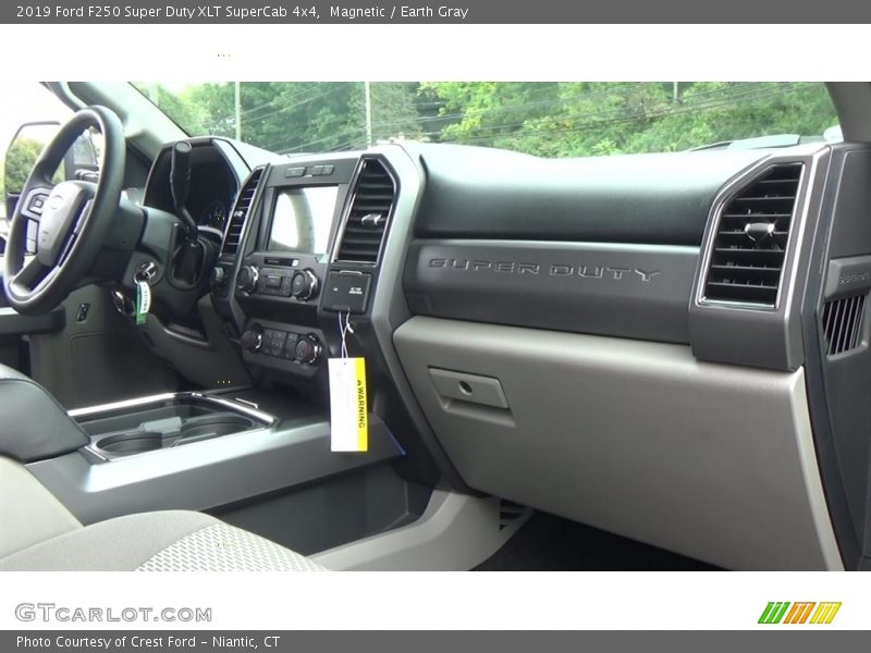 Magnetic / Earth Gray 2019 Ford F250 Super Duty XLT SuperCab 4x4