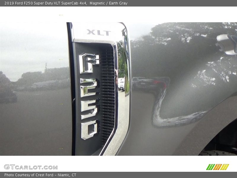 Magnetic / Earth Gray 2019 Ford F250 Super Duty XLT SuperCab 4x4