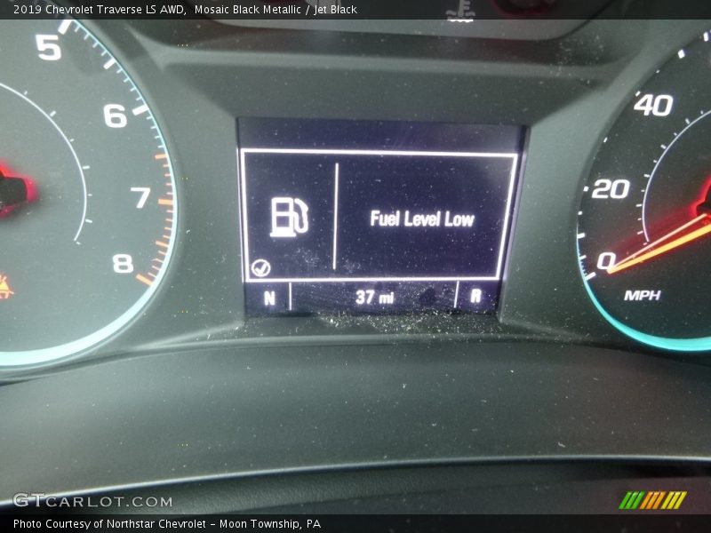 Mosaic Black Metallic / Jet Black 2019 Chevrolet Traverse LS AWD