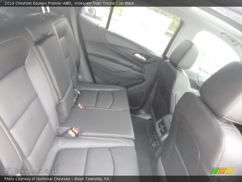 Iridescent Pearl Tricoat / Jet Black 2019 Chevrolet Equinox Premier AWD