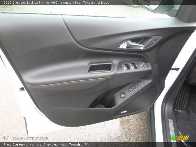 Iridescent Pearl Tricoat / Jet Black 2019 Chevrolet Equinox Premier AWD