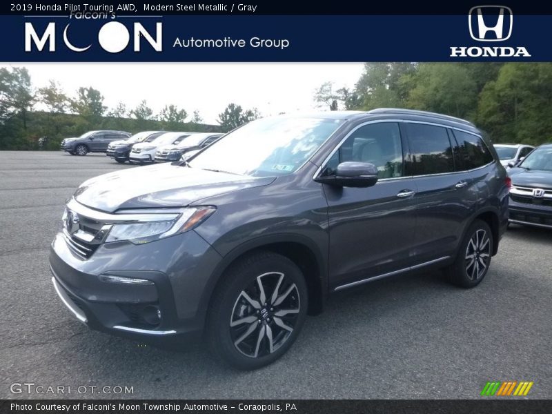 Modern Steel Metallic / Gray 2019 Honda Pilot Touring AWD