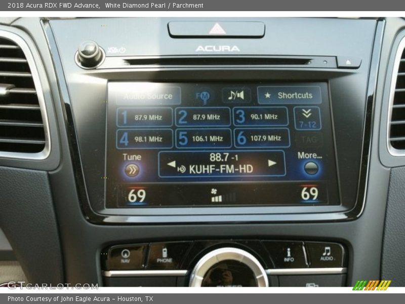 White Diamond Pearl / Parchment 2018 Acura RDX FWD Advance