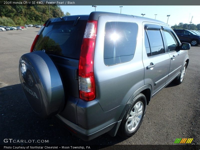 Pewter Pearl / Black 2006 Honda CR-V SE 4WD