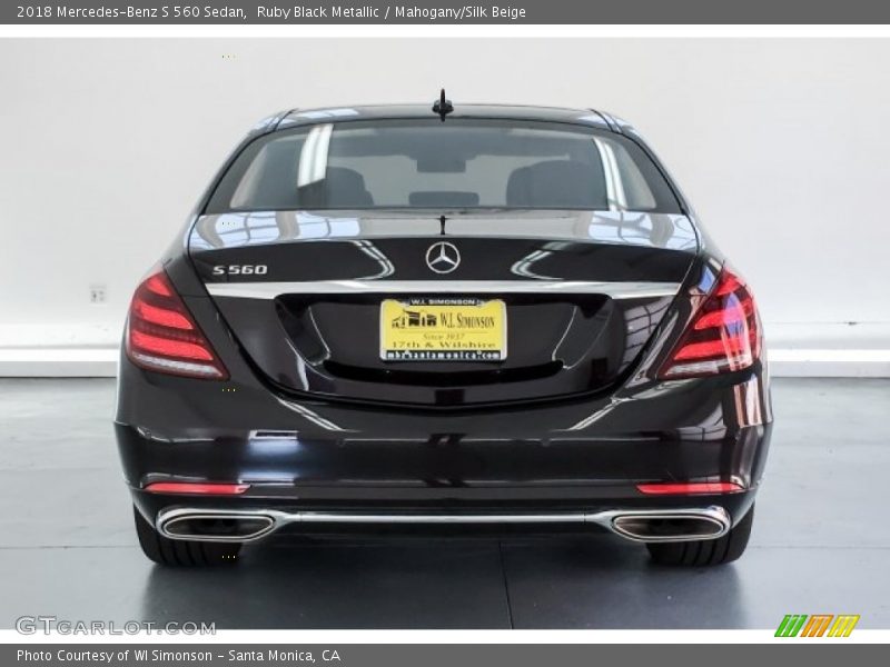 Ruby Black Metallic / Mahogany/Silk Beige 2018 Mercedes-Benz S 560 Sedan