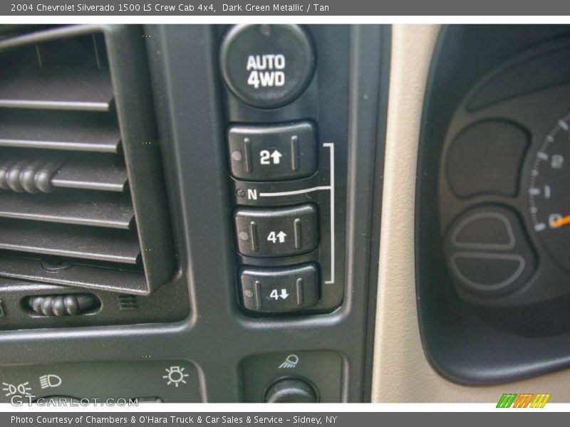 Dark Green Metallic / Tan 2004 Chevrolet Silverado 1500 LS Crew Cab 4x4