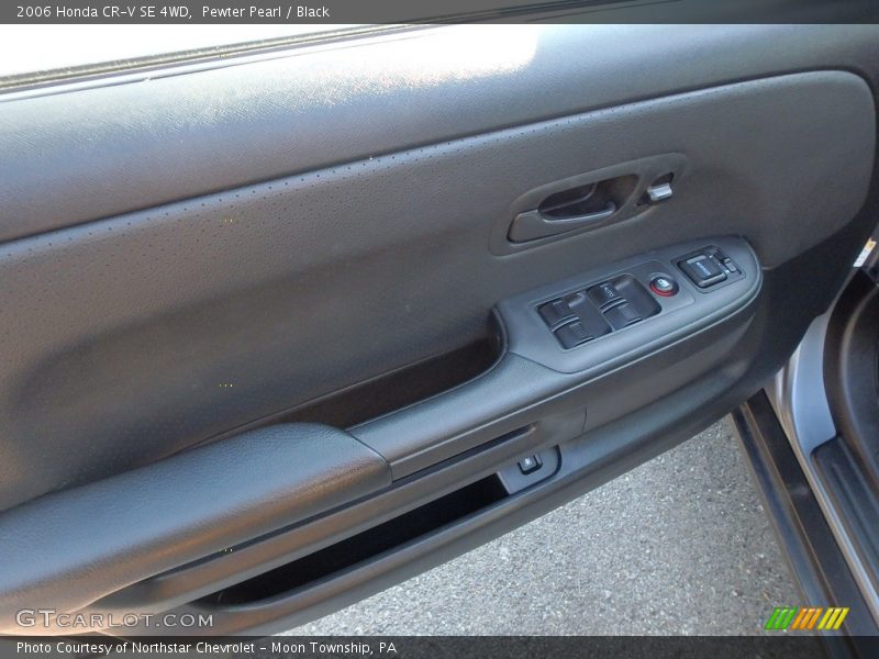 Pewter Pearl / Black 2006 Honda CR-V SE 4WD