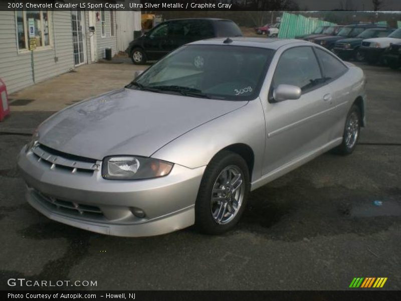 Ultra Silver Metallic / Graphite Gray 2005 Chevrolet Cavalier LS Sport Coupe