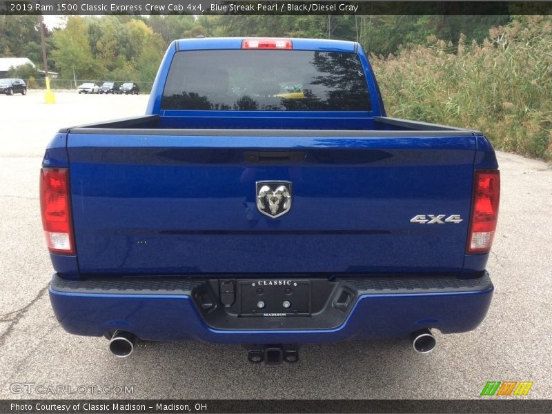 Blue Streak Pearl / Black/Diesel Gray 2019 Ram 1500 Classic Express Crew Cab 4x4