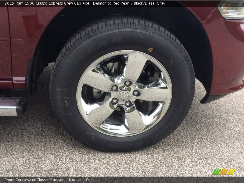 Delmonico Red Pearl / Black/Diesel Gray 2019 Ram 1500 Classic Express Crew Cab 4x4