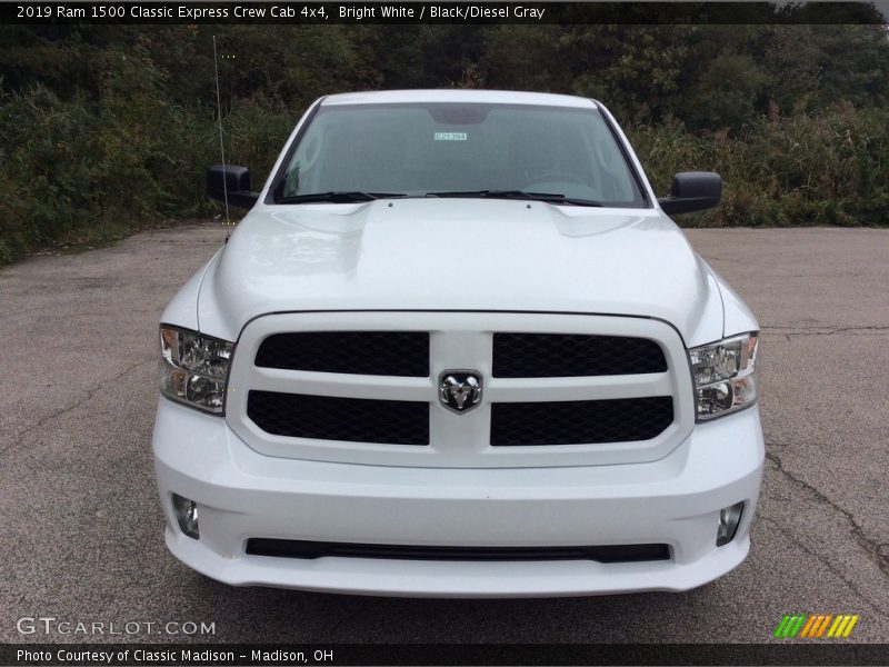 Bright White / Black/Diesel Gray 2019 Ram 1500 Classic Express Crew Cab 4x4