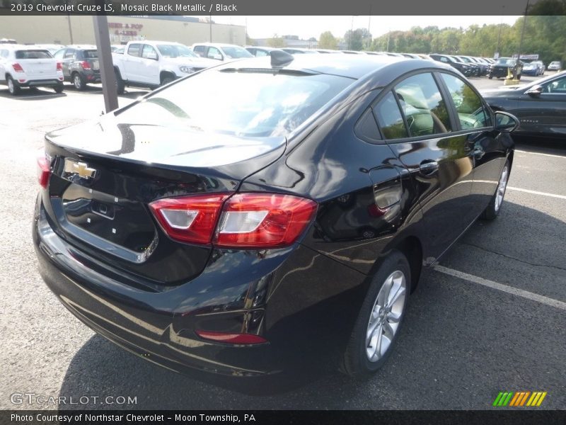 Mosaic Black Metallic / Black 2019 Chevrolet Cruze LS