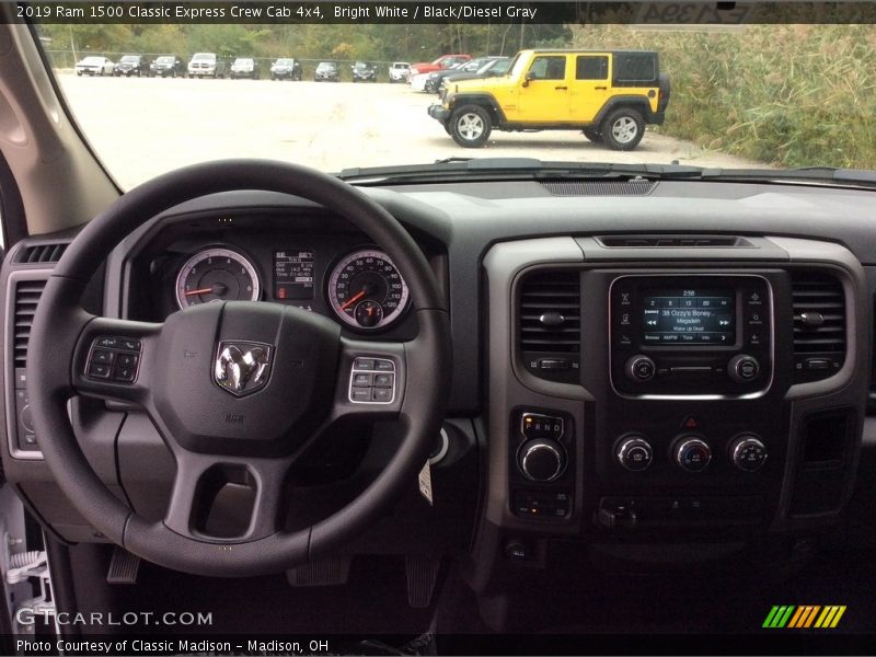Bright White / Black/Diesel Gray 2019 Ram 1500 Classic Express Crew Cab 4x4