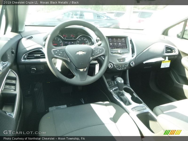 Mosaic Black Metallic / Black 2019 Chevrolet Cruze LS