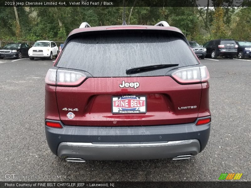 Velvet Red Pearl / Black 2019 Jeep Cherokee Limited 4x4