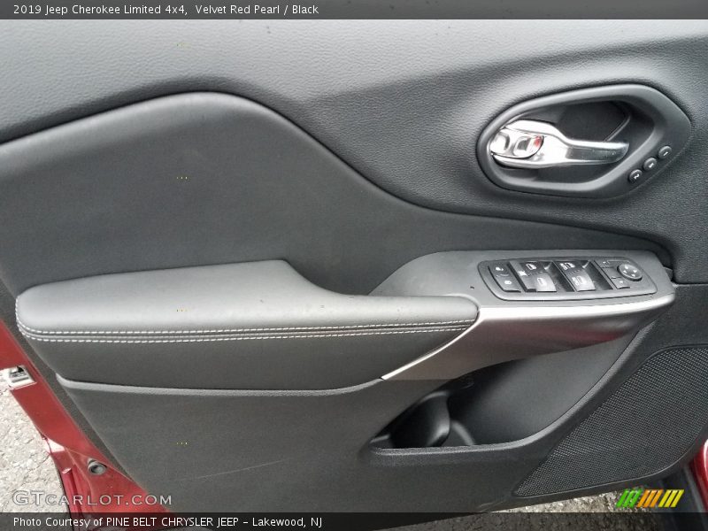 Velvet Red Pearl / Black 2019 Jeep Cherokee Limited 4x4