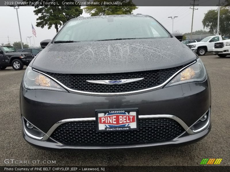 Granite Crystal Metallic / Black/Alloy 2019 Chrysler Pacifica Touring L