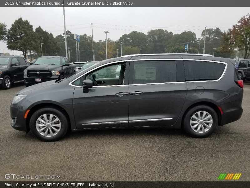 Granite Crystal Metallic / Black/Alloy 2019 Chrysler Pacifica Touring L