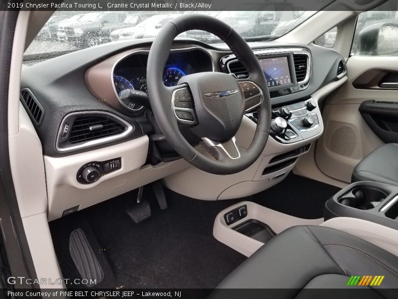 Granite Crystal Metallic / Black/Alloy 2019 Chrysler Pacifica Touring L