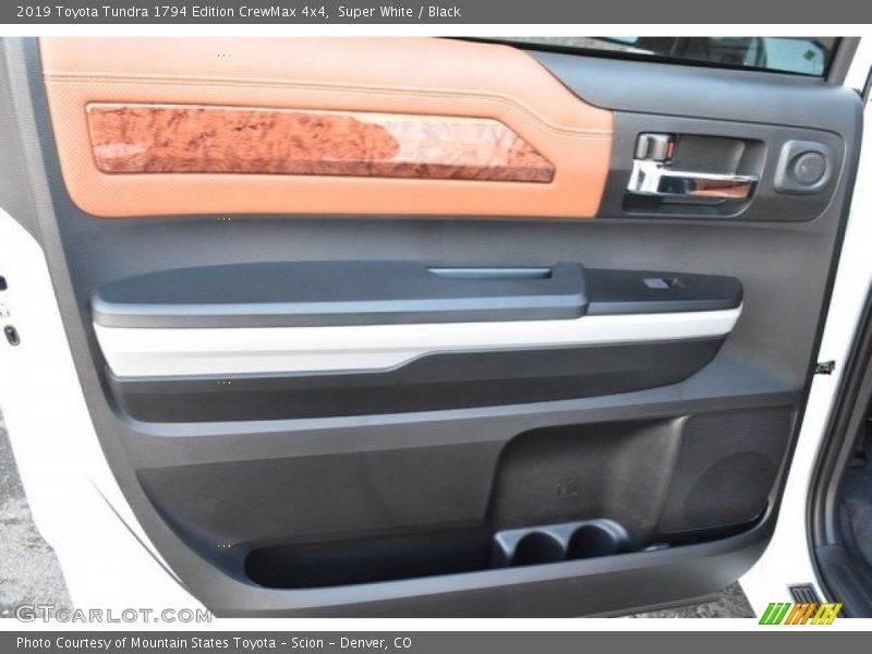 Super White / Black 2019 Toyota Tundra 1794 Edition CrewMax 4x4