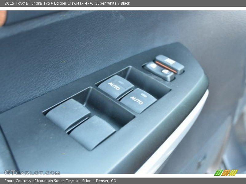 Super White / Black 2019 Toyota Tundra 1794 Edition CrewMax 4x4