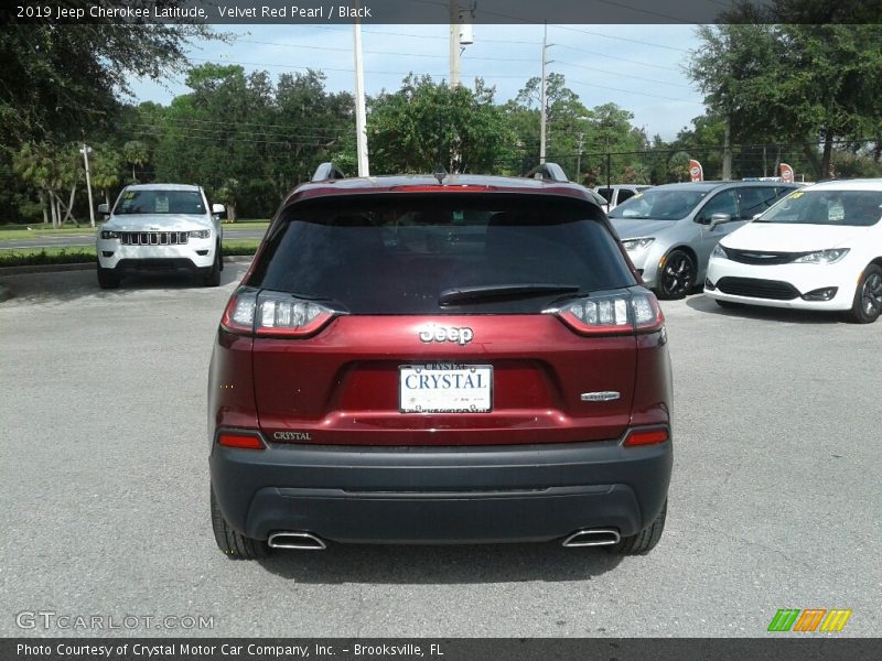 Velvet Red Pearl / Black 2019 Jeep Cherokee Latitude