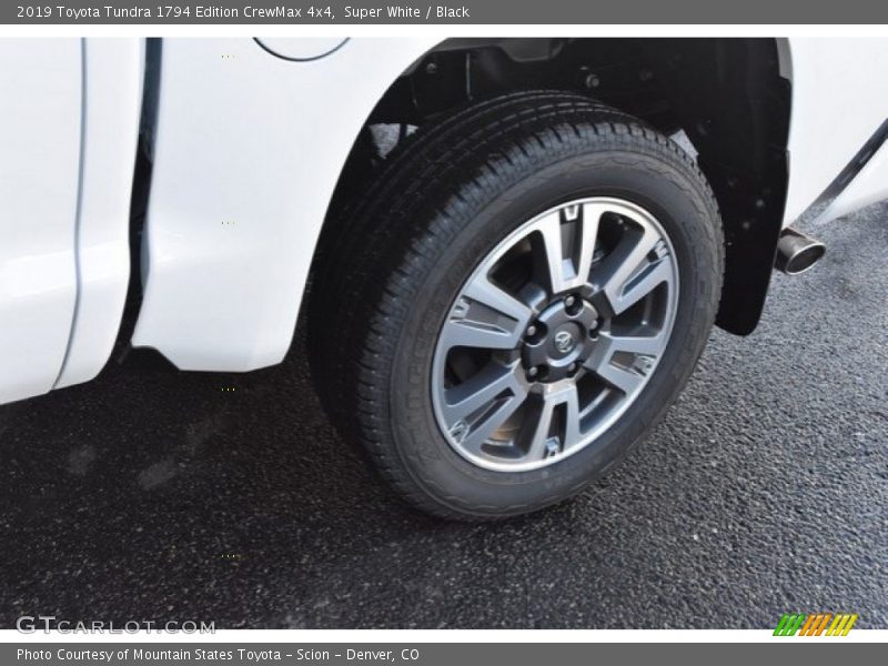 Super White / Black 2019 Toyota Tundra 1794 Edition CrewMax 4x4
