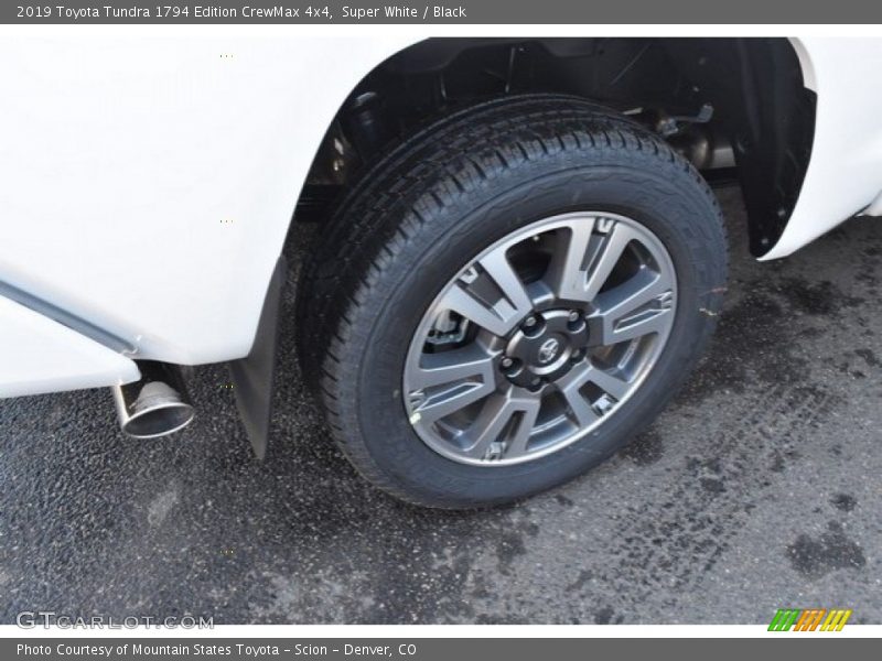 Super White / Black 2019 Toyota Tundra 1794 Edition CrewMax 4x4