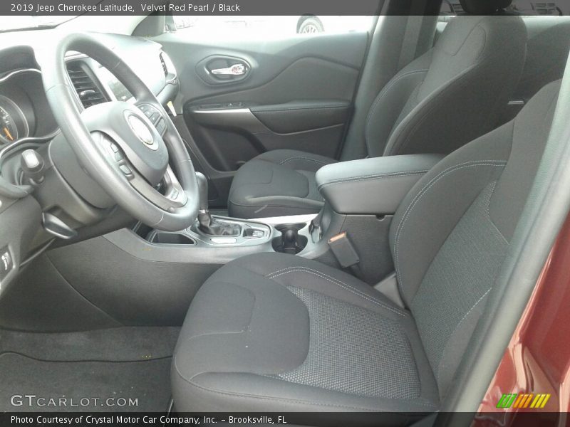 Velvet Red Pearl / Black 2019 Jeep Cherokee Latitude