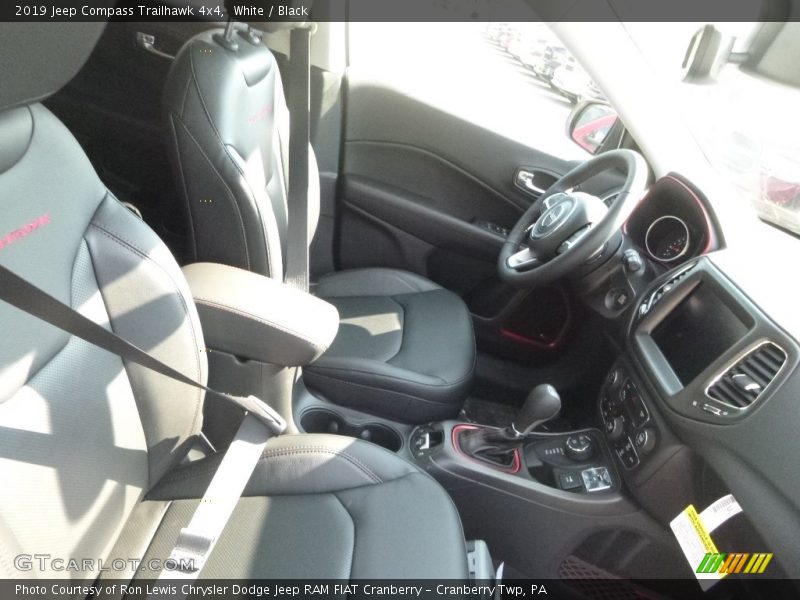 White / Black 2019 Jeep Compass Trailhawk 4x4