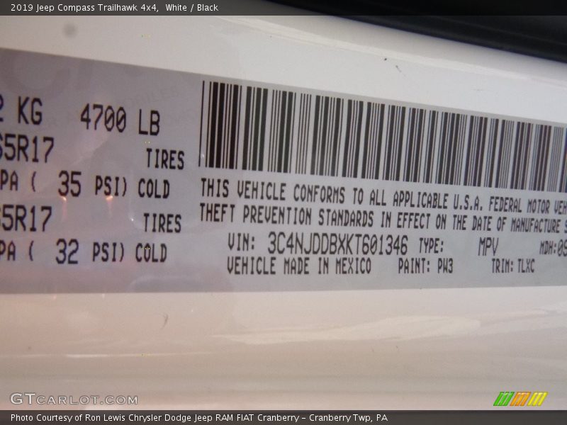 White / Black 2019 Jeep Compass Trailhawk 4x4