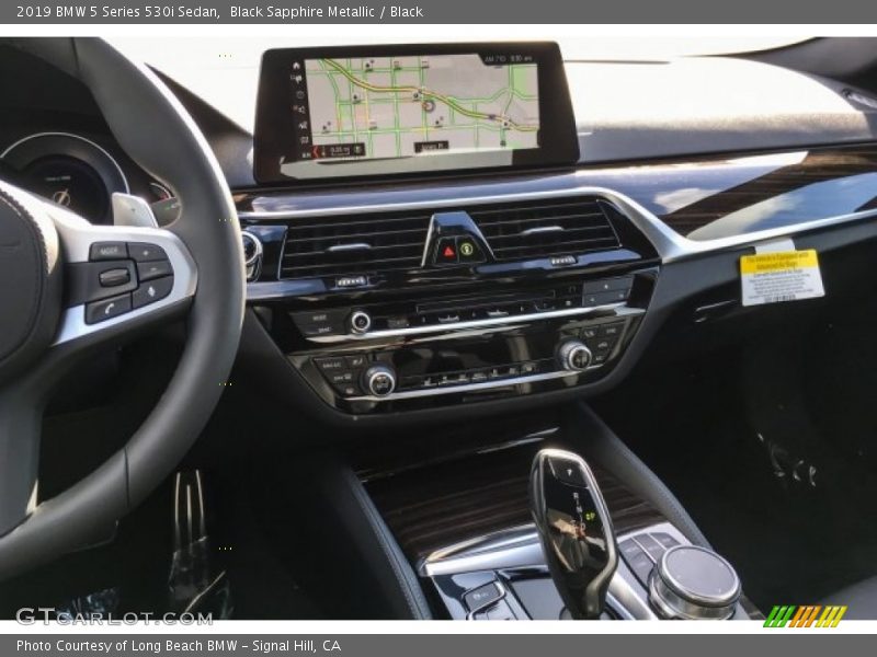 Black Sapphire Metallic / Black 2019 BMW 5 Series 530i Sedan