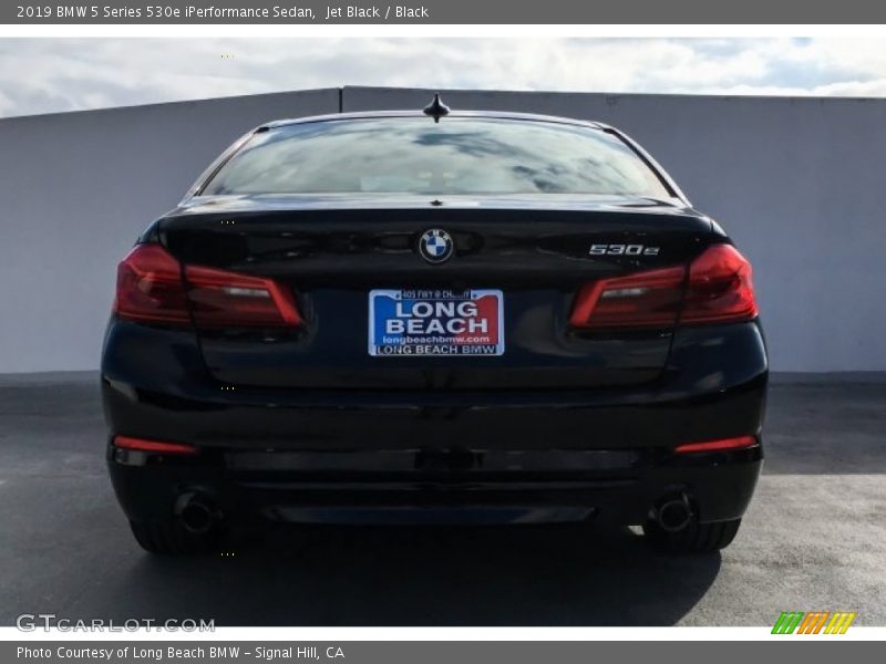 Jet Black / Black 2019 BMW 5 Series 530e iPerformance Sedan