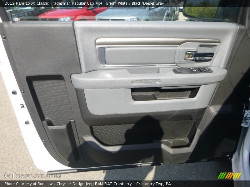 Bright White / Black/Diesel Gray 2019 Ram 1500 Classic Tradesman Regular Cab 4x4