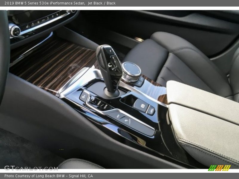 Jet Black / Black 2019 BMW 5 Series 530e iPerformance Sedan